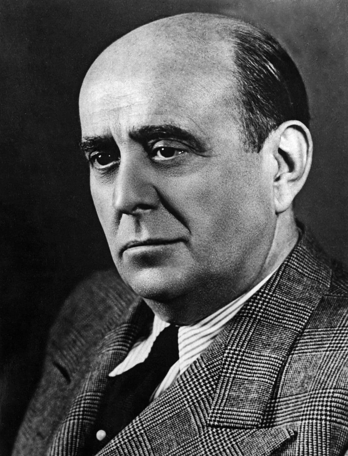 Jan Masaryk falls from a Czernín window