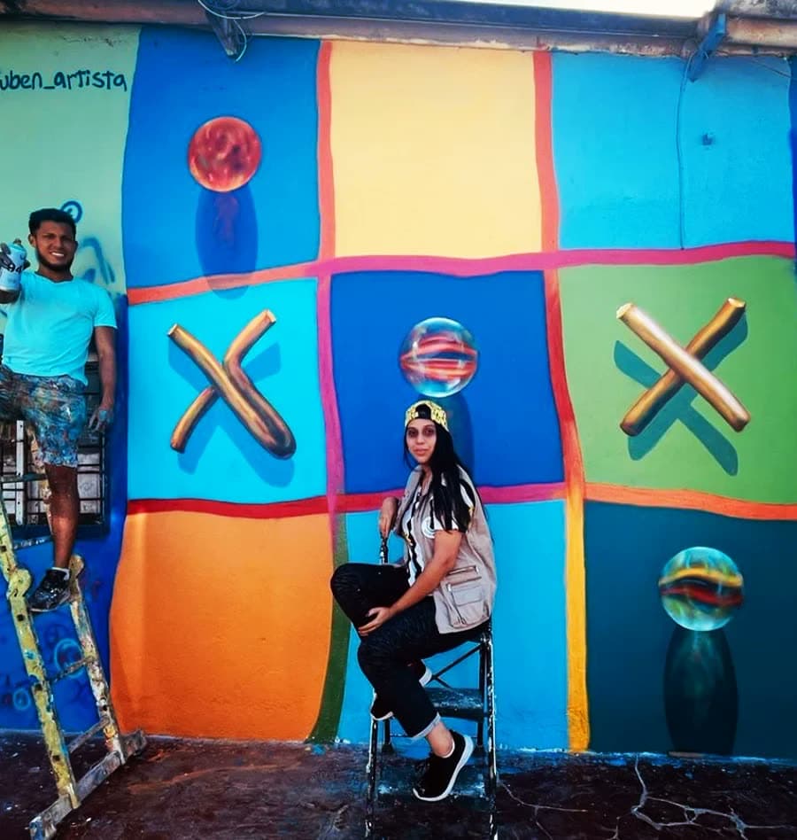 Un día pense y dije no quiero que mi arte esté solo en casas y galerías. (4 of 4)
