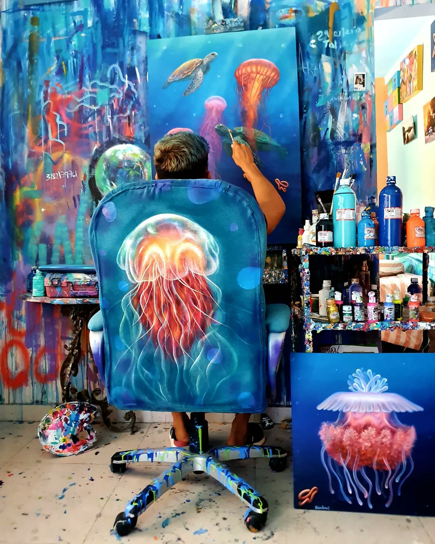 Es una buena tarde para seguir haciendo arte desde mi estudio.