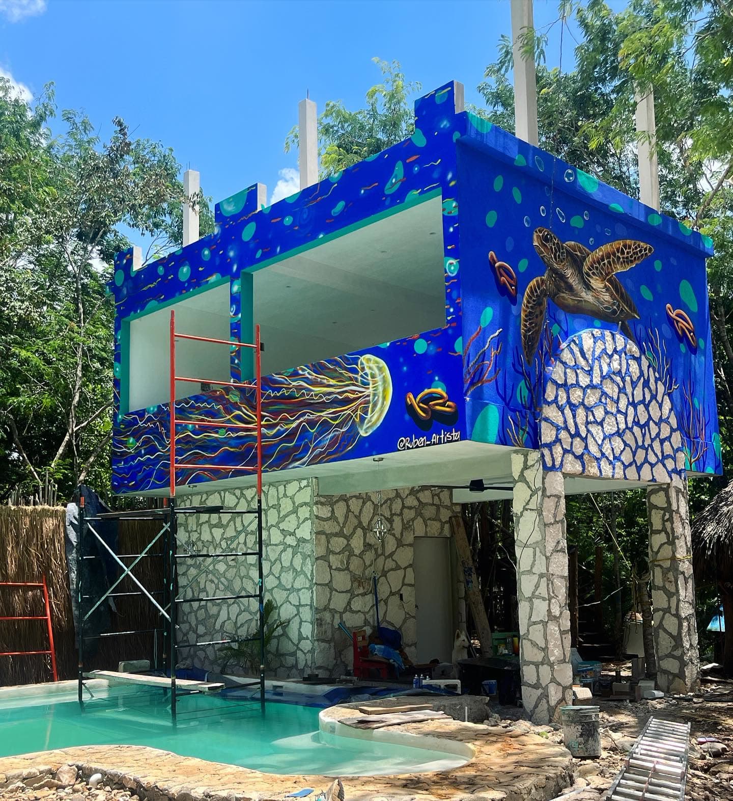 Asi va la obra por encargo para hacienda saayal en tulum Mexico.