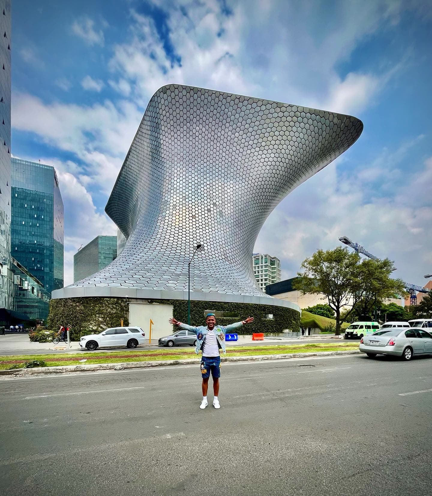 ME REGALO DE CUMPLEAÑOS visitar el Museo Soumaya Museo que hace mucho tiempo estaba en…