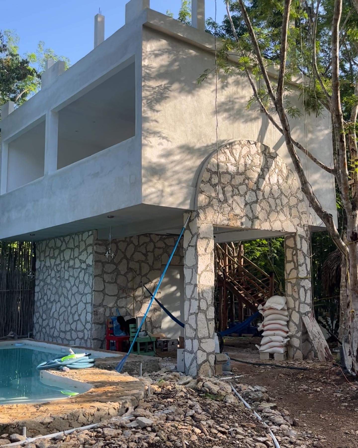 Dejando Algo de la serie anatomía de un océano en tulum Mexico El arte traspasa… (2 of 2)
