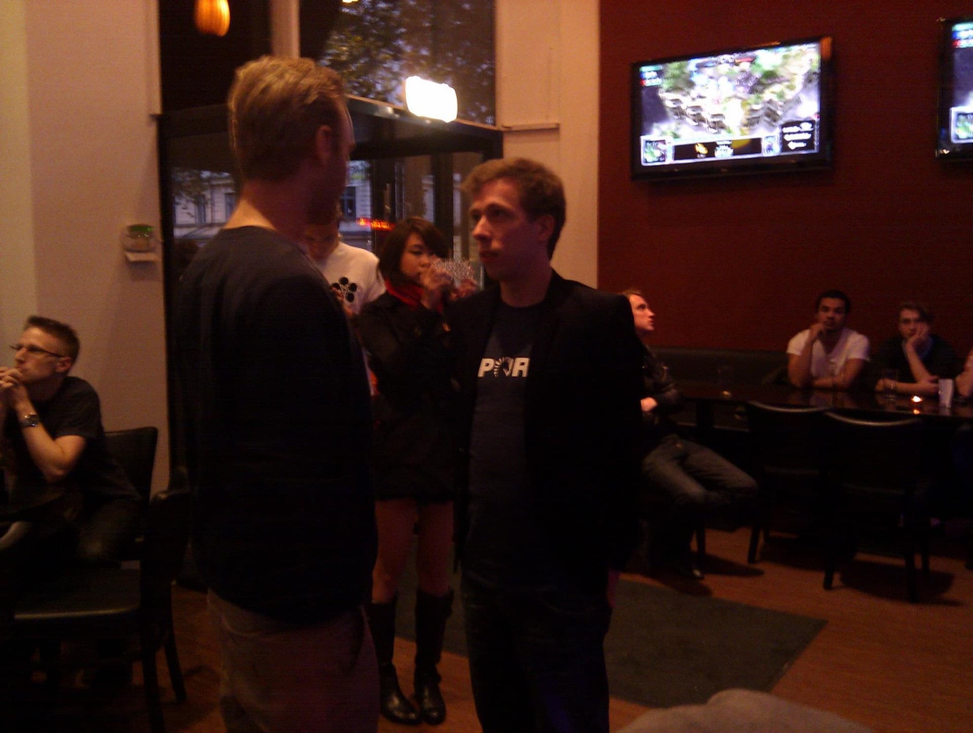TLO and KellyMilkies at BarCraft Stockholm