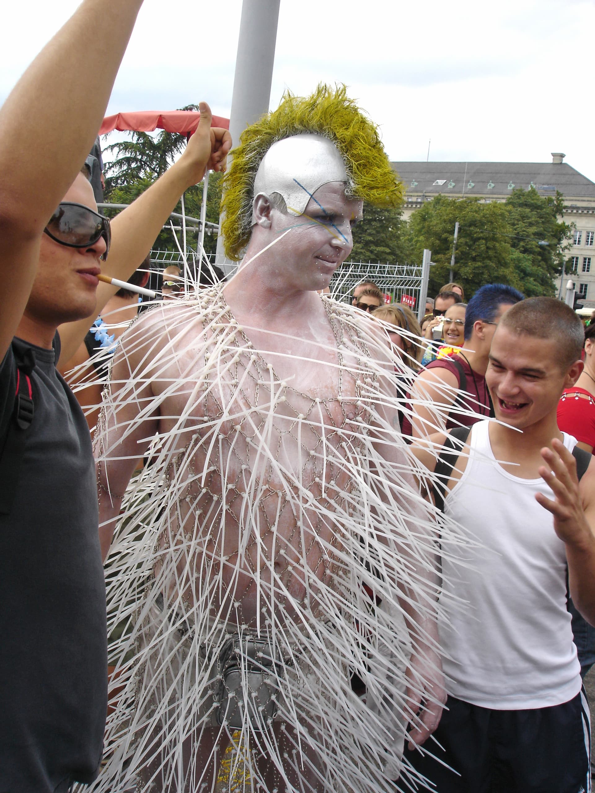 Costumed participants on the lakeside route, 2005