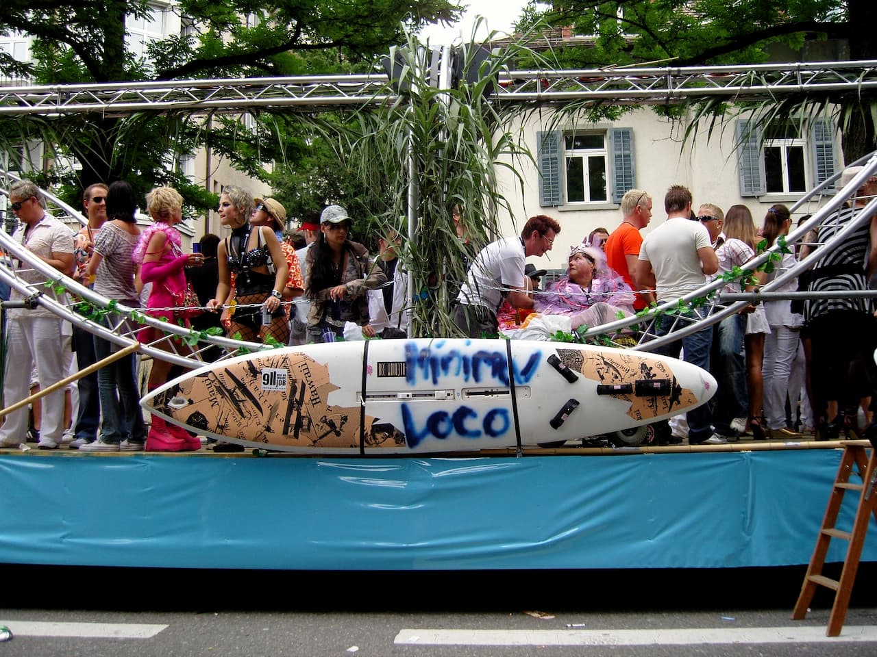 Boat-themed Lovemobile on the quay, 2007