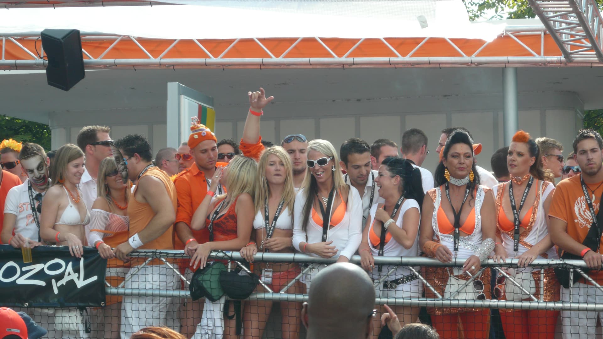 Ravers on a Lovemobile platform, Street Parade 2008