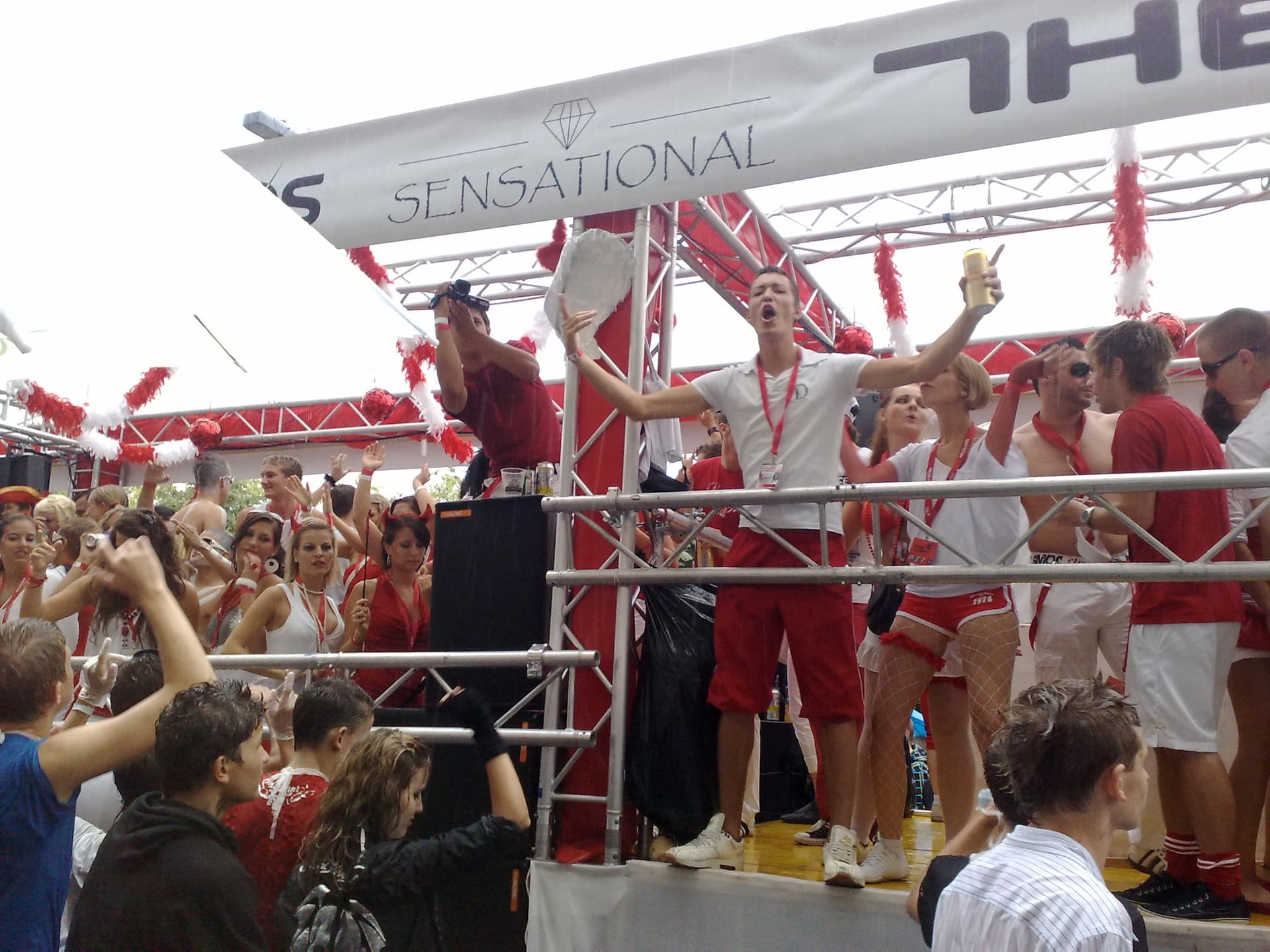 Lovemobile with sound stack on the route, 2009