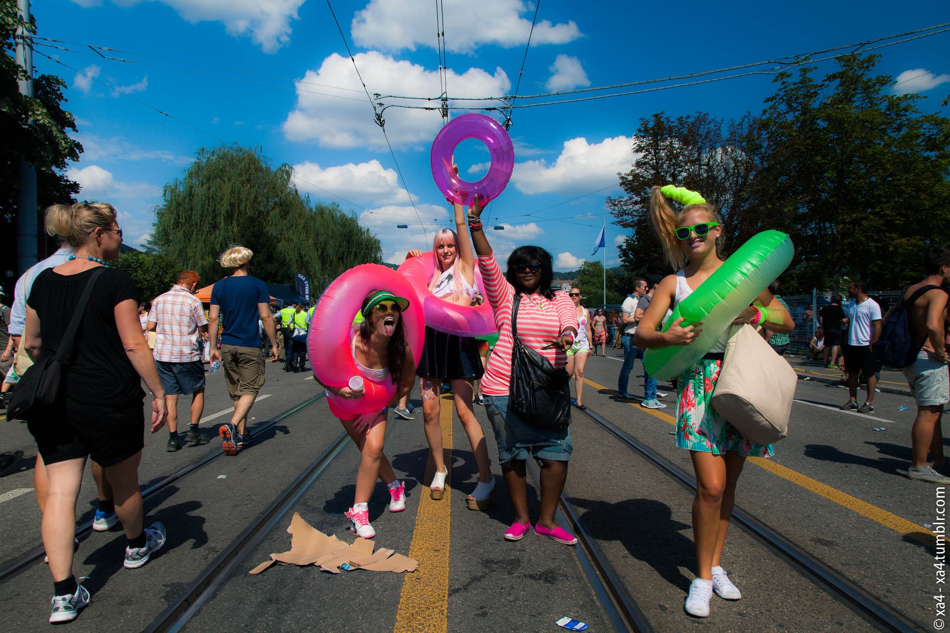 Route lined with crowd and inflatables, 2013