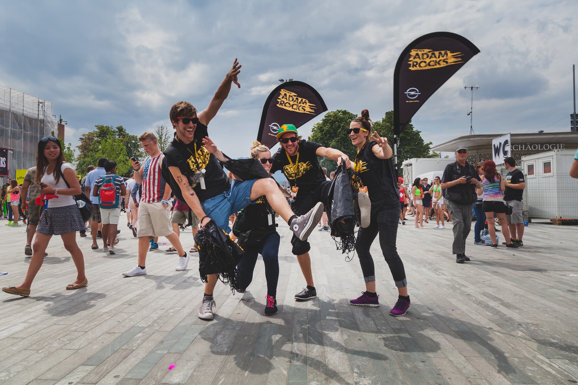 The crowd on the parade route, Street Parade 2014