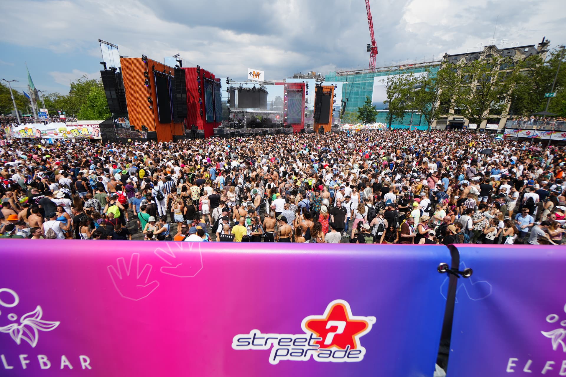 Main stage and crowd at the 30th Street Parade, 2023