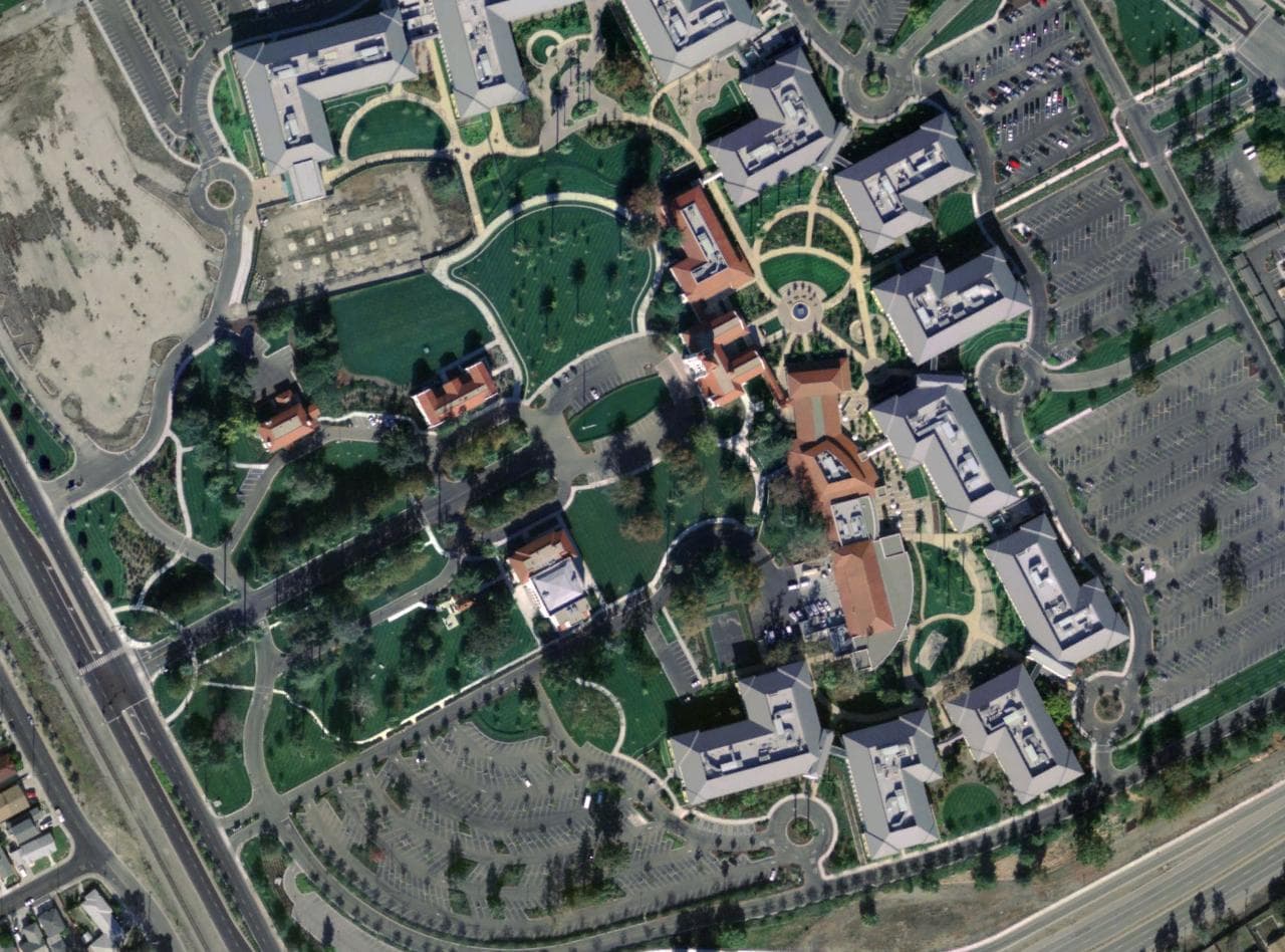 Sun Microsystems Founded