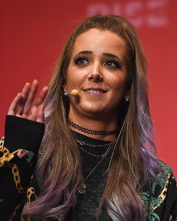 Jenna Marbles: How To Trick People Into Thinking You're Good Looking