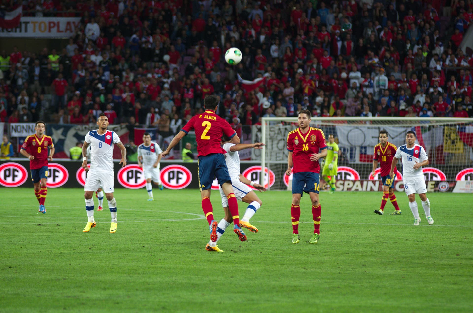 Spain Chile 10 09 2013 Geneva Arturo Vidal, Raul Albiol and Javi Garcia