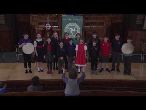 'Ny Tree Geayaghyn S'feayrey' by Annie Kissack, performed by the Bunscoill Ghaelgagh