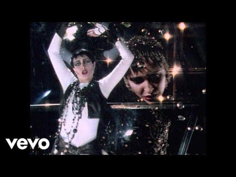 Siouxsie And The Banshees — The Passenger