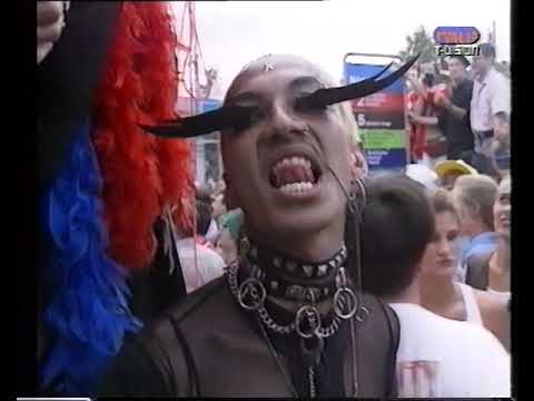 Forty-six minutes at the 1995 parade