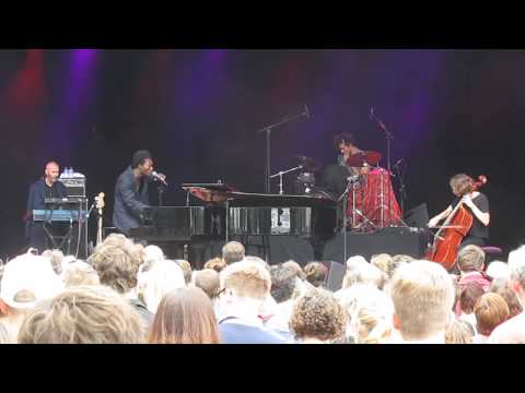 Benjamin Clementine - 'Nemesis' @ Cactusfestival Brugge 12 juli 2015