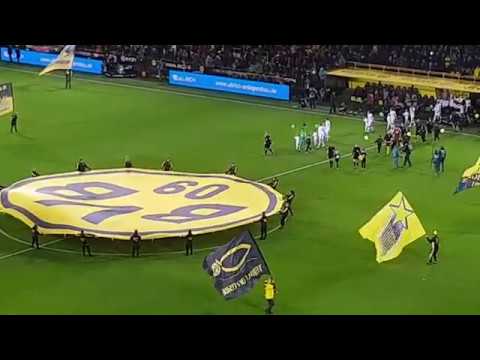 Pyrotechnics and terrace atmosphere, BVB 2-1 Borussia Mönchengladbach