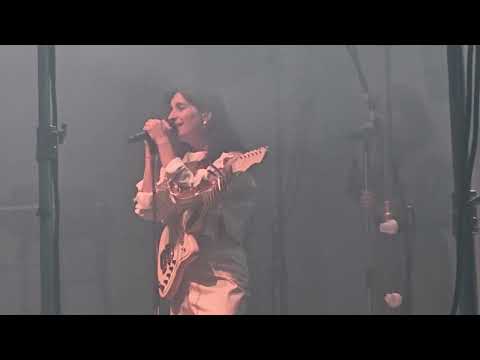 Eefje de Visser - Uit het Oog (live at Cactus Festival in Brugge, July 2025)