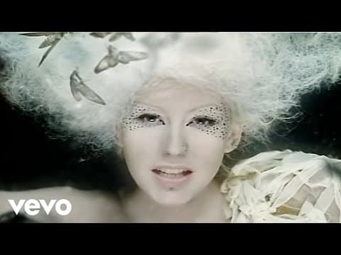 Christina Aguilera - Fighter