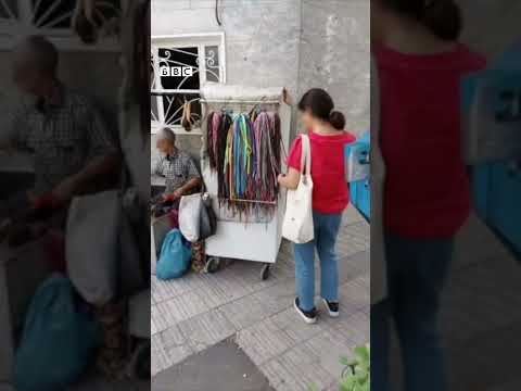 ویدیویی از زندگی روزمره زنان در تهران بدون روسری (2 of 2)