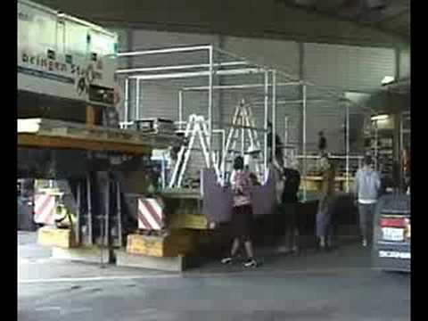 Building a Lovemobile for the 2008 parade