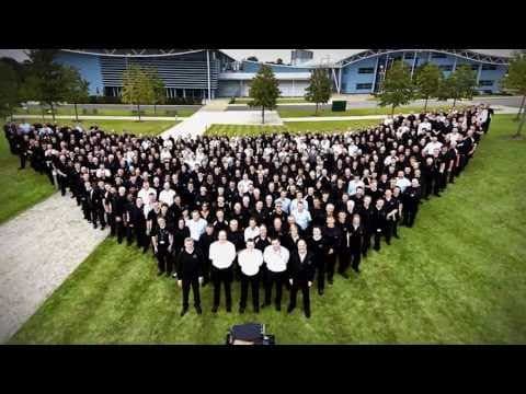Family photo with FF73, the last V8!
