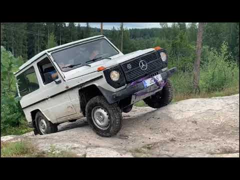 A 1981 W460 climbs a forty-degree slope