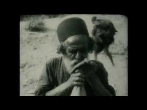 کوچ عشایر بختیاری و عبور از رودخانه در ۱۰۰ سال قبل (2 of 2)