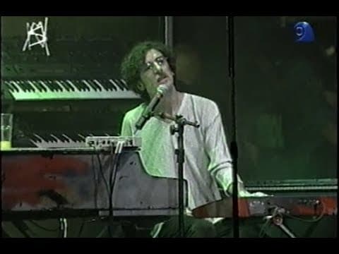 Show de Charly García ante 300.000 personas - Año 1999