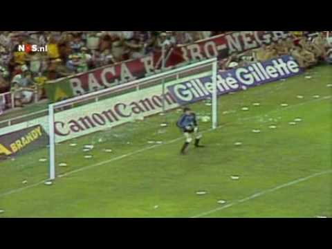Éder's flick-and-volley vs USSR