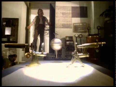 Kate Bush — Cloudbusting - Official Music Video