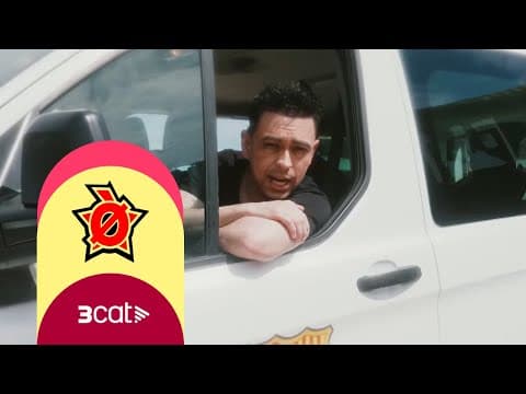 Xavi Hernández canta "Baby One More Time" de Britney Spears - Polònia