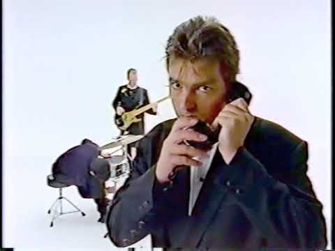 Robyn Hitchcock & The Egyptians — So You Think You're In Love