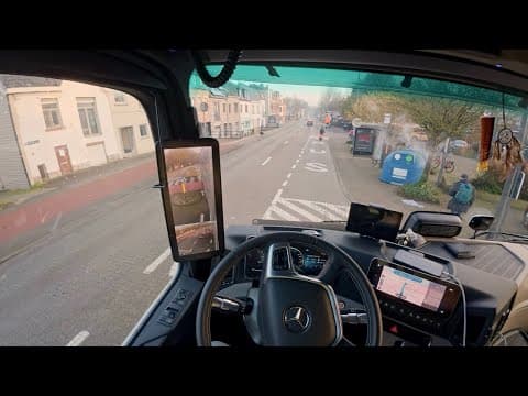 Perfect Mercedes Actros L - Morning truck journey to unload in Antwerp