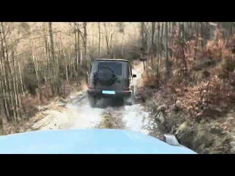 Two minutes descending the Schoeckl in a G-Class