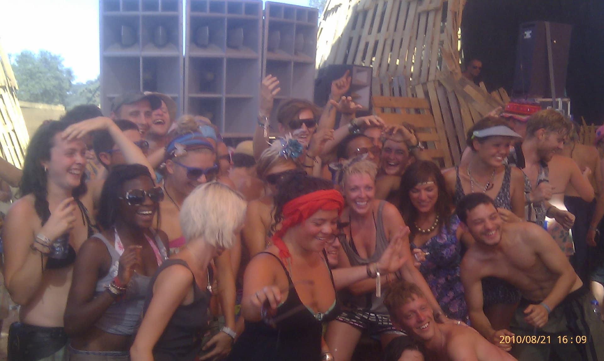 Packed crowd in front of the sound stacks, Boom 2010