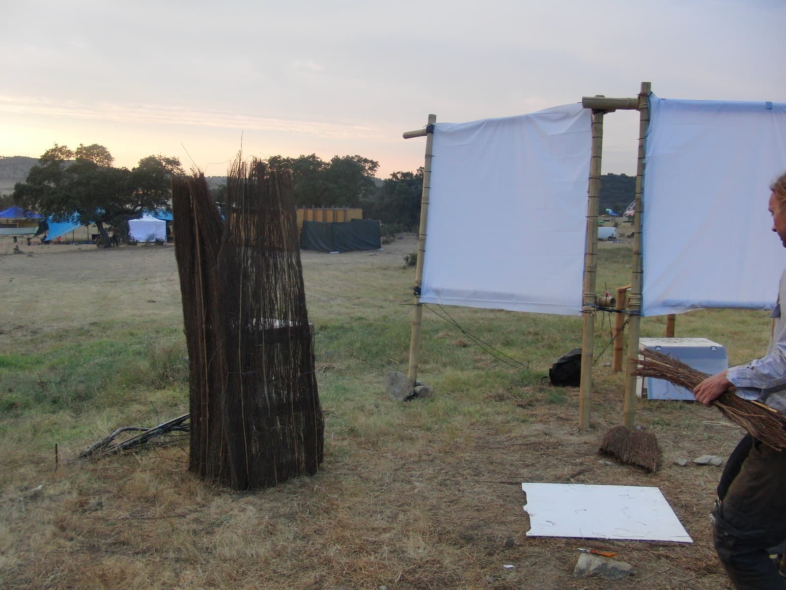 Raising the projection screens at dusk, Boom 2010