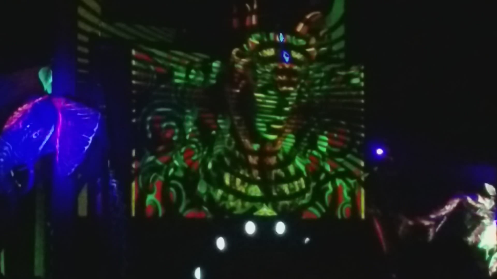 Green and red stage decor under blacklight, Boom 2014