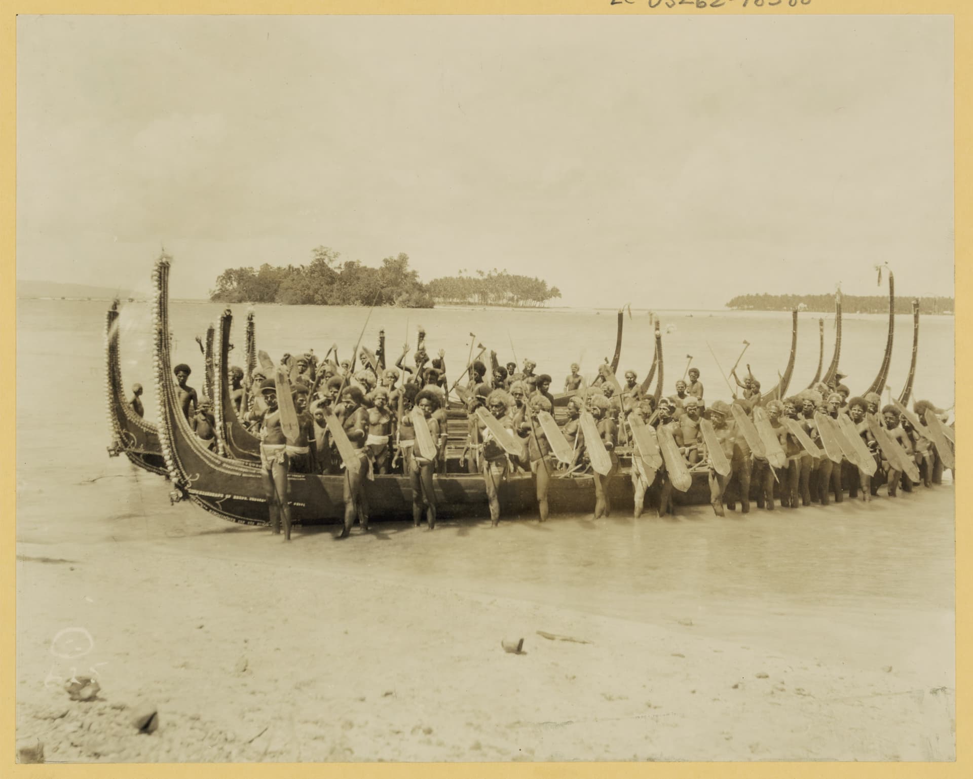 War canoe, Vella Lavella