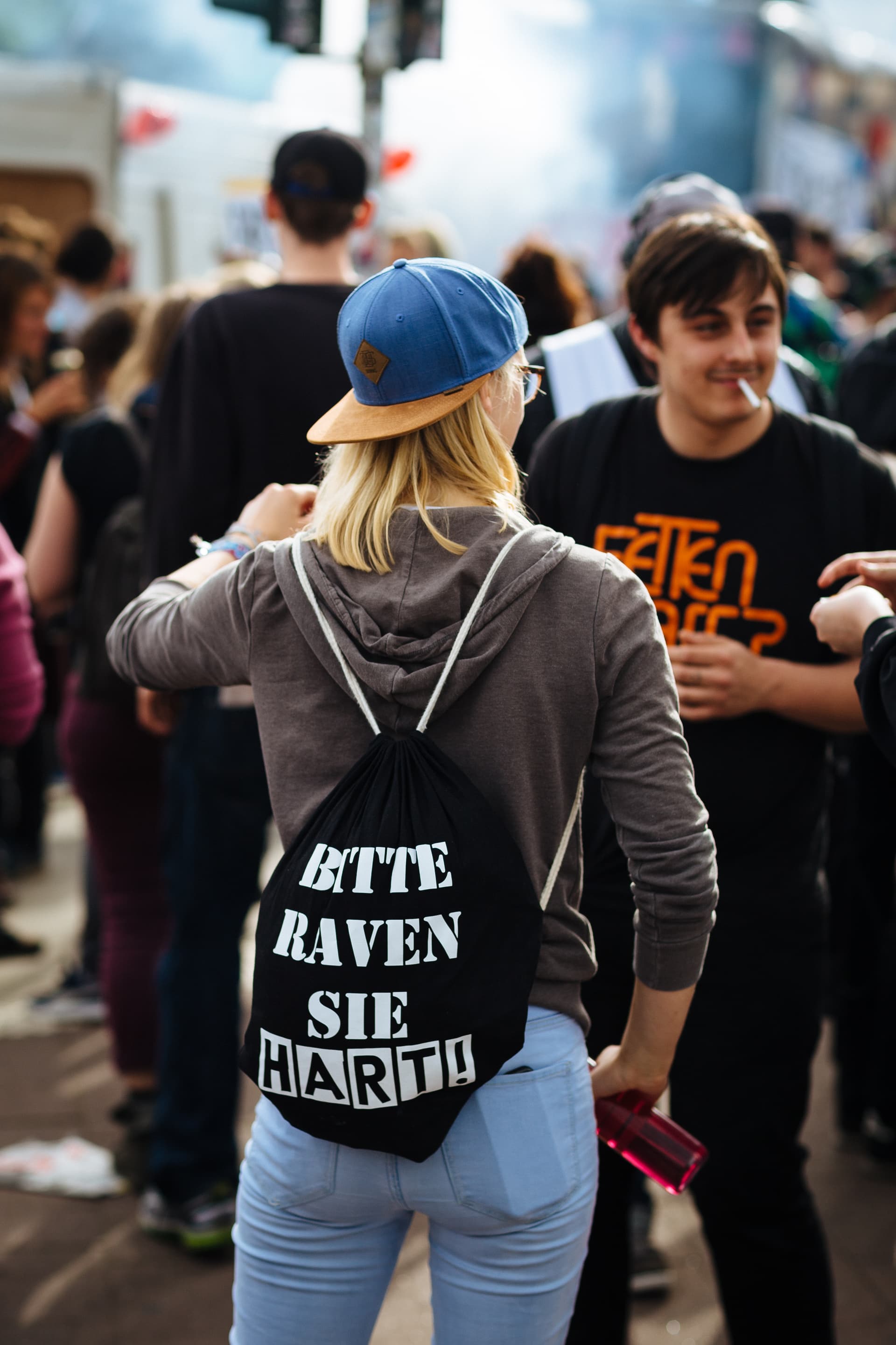 Bitte raven Sie hart! (35357209590)
