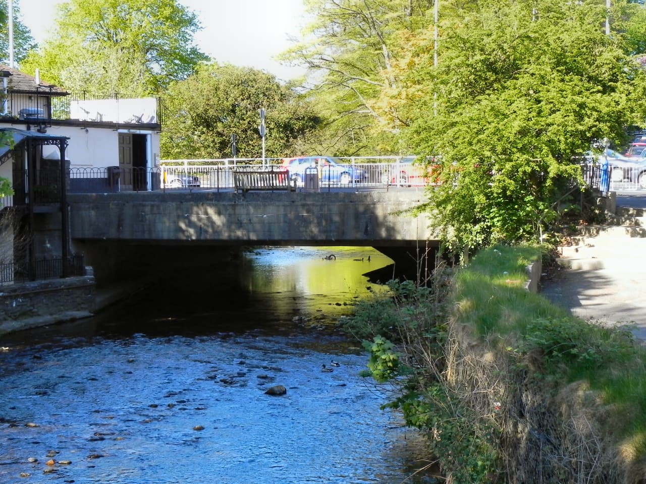 River Glass, Quarterbridge