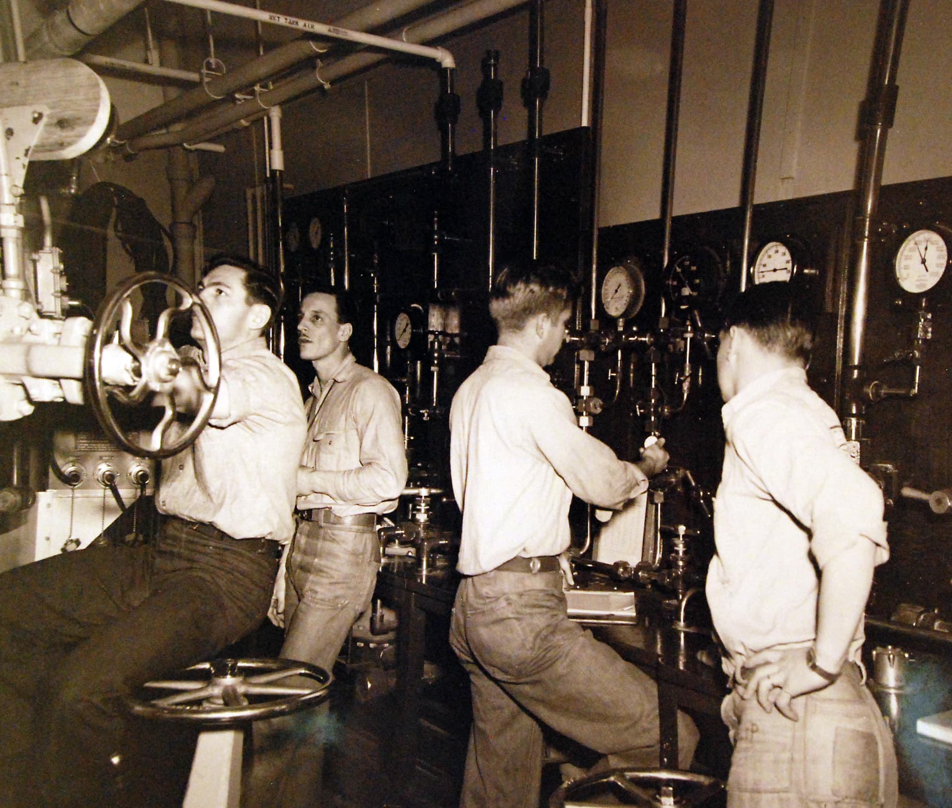 A US Navy diver at the Washington diving school