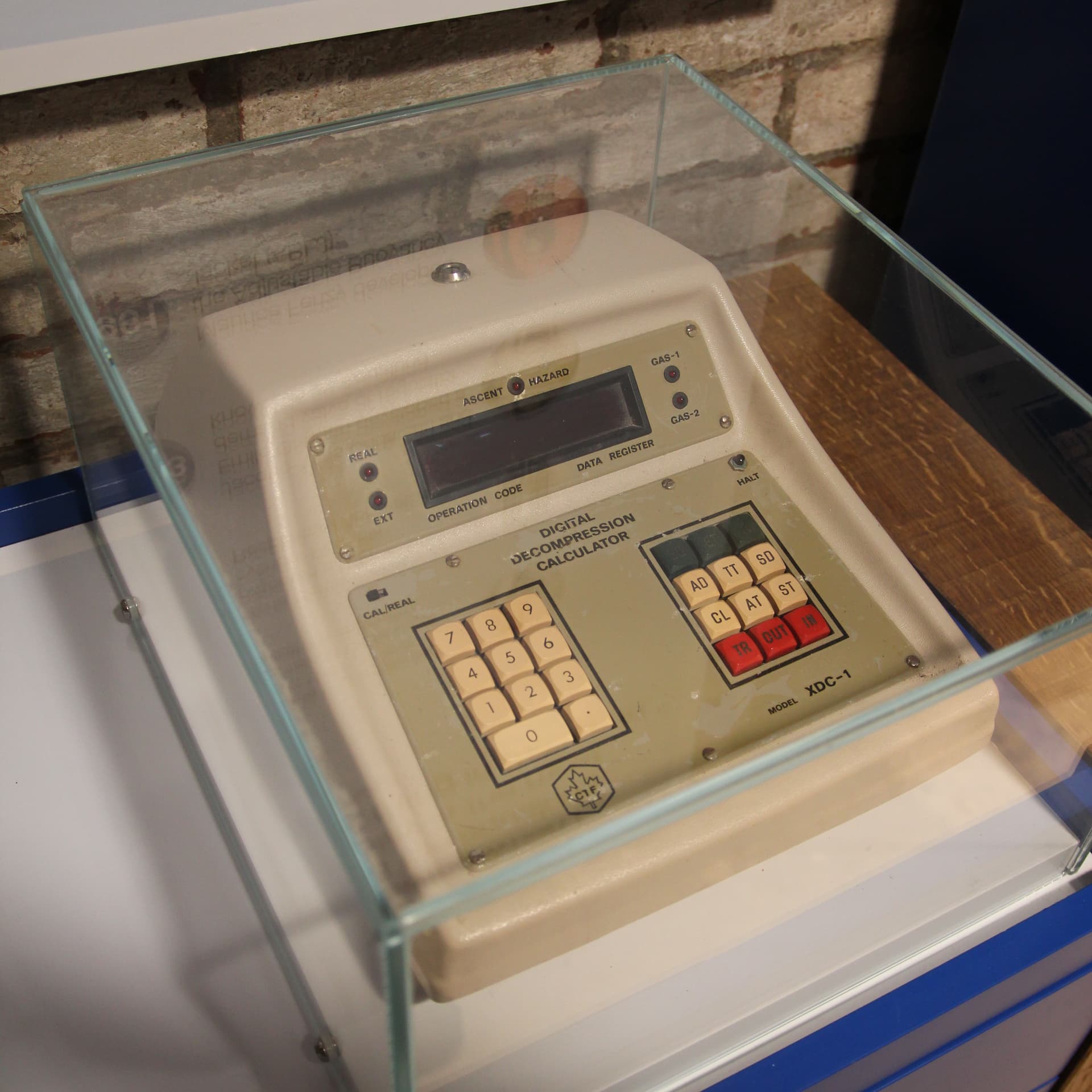 The XDC-1 digital decompression calculator, 1975