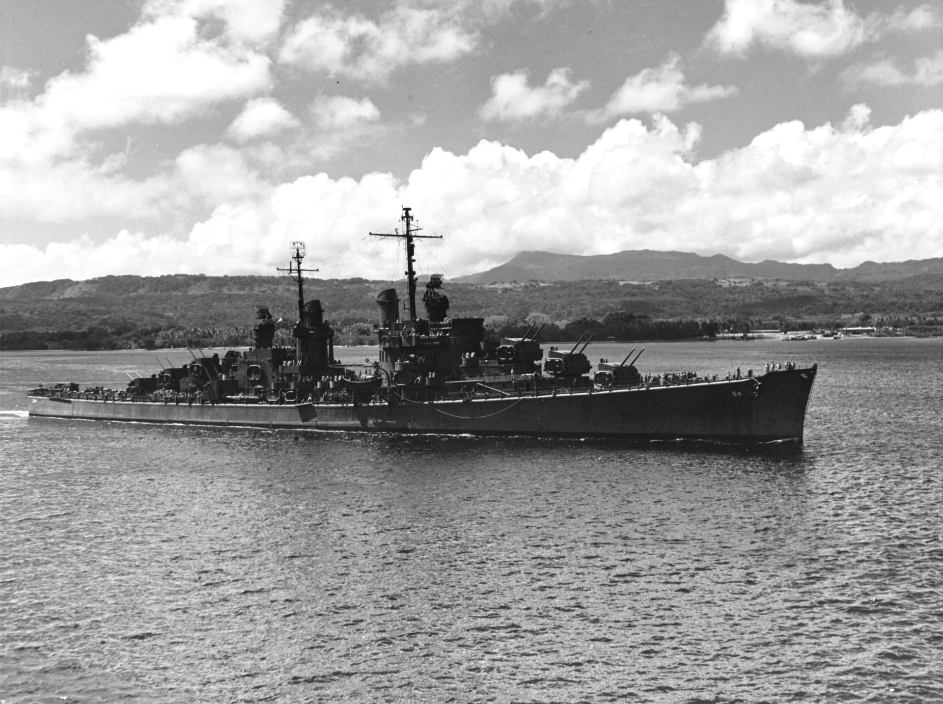 USS San Juan (CL-54) in the South Pacific in August 1943
